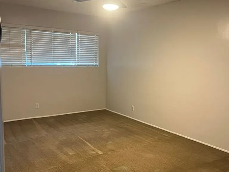 6400 Stockdale Hwy #1-4 — Photo 10
