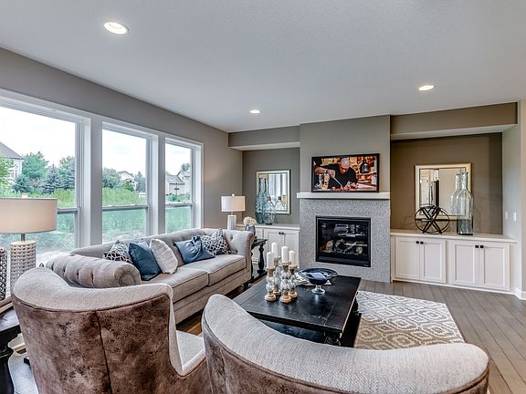 Photo of similar model