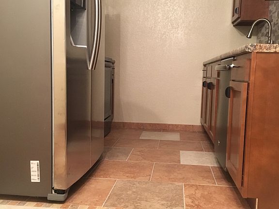 4th image of 2564 Lisa Dr APT 5