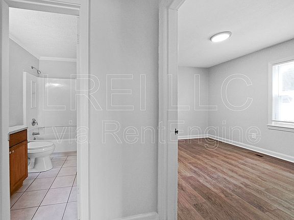 3rd image of 13106 Ashlawn Dr