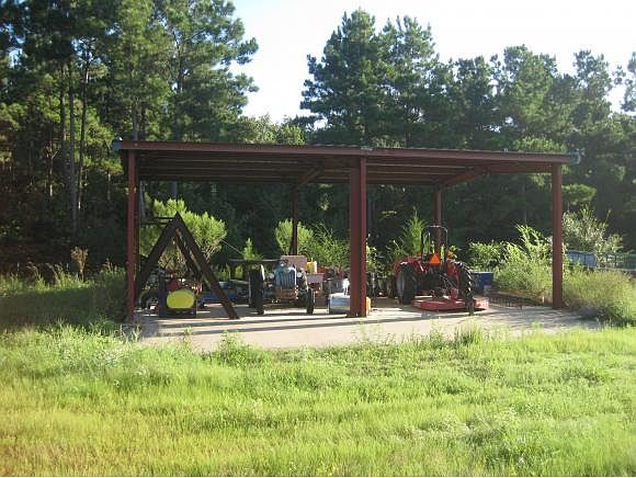 2nd image of 2415 County Road 783