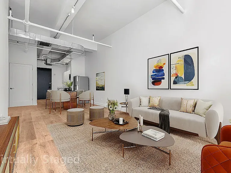 255 W 36th St #1601 — Photo 2