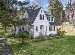 18 Grove St, Framingham, MA 01701