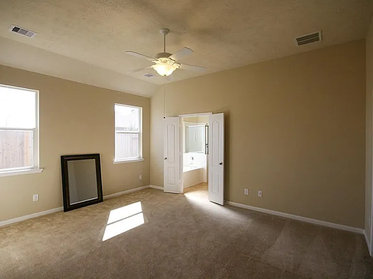 24547 Foxberry Gln — Photo 9