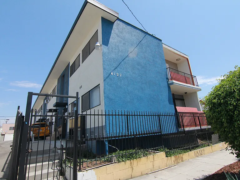 4127 Monroe St #10 — Photo 5