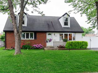 6907 W 88th Pl, Bridgeview, IL 60455