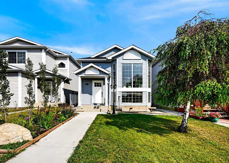1st image of 8079 W Laguna Way NE
