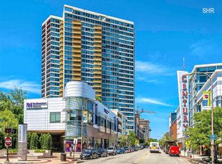 1720 Maple Ave APT 2160, Evanston, IL 60201