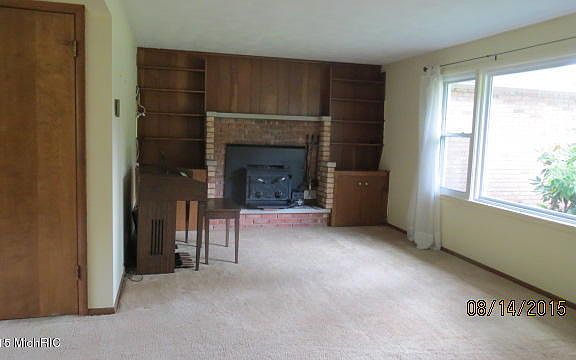 5th image of 28664 Fairlane Dr