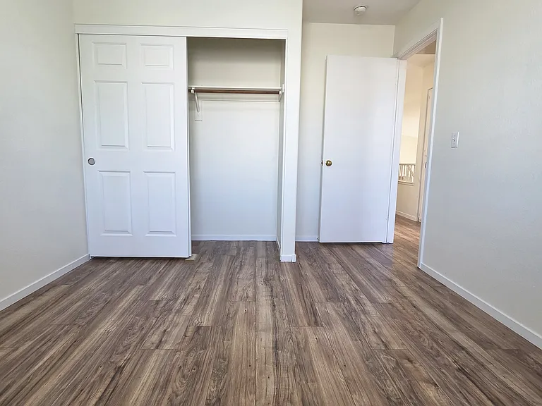 1900 Villa Vista Way — Photo 16