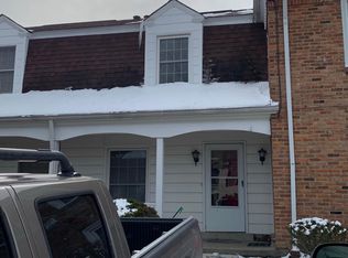 10 Trenton Sq #T-18, Euclid, OH 44143