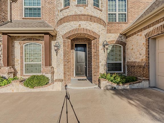 3rd image of 6798 Martel Pl