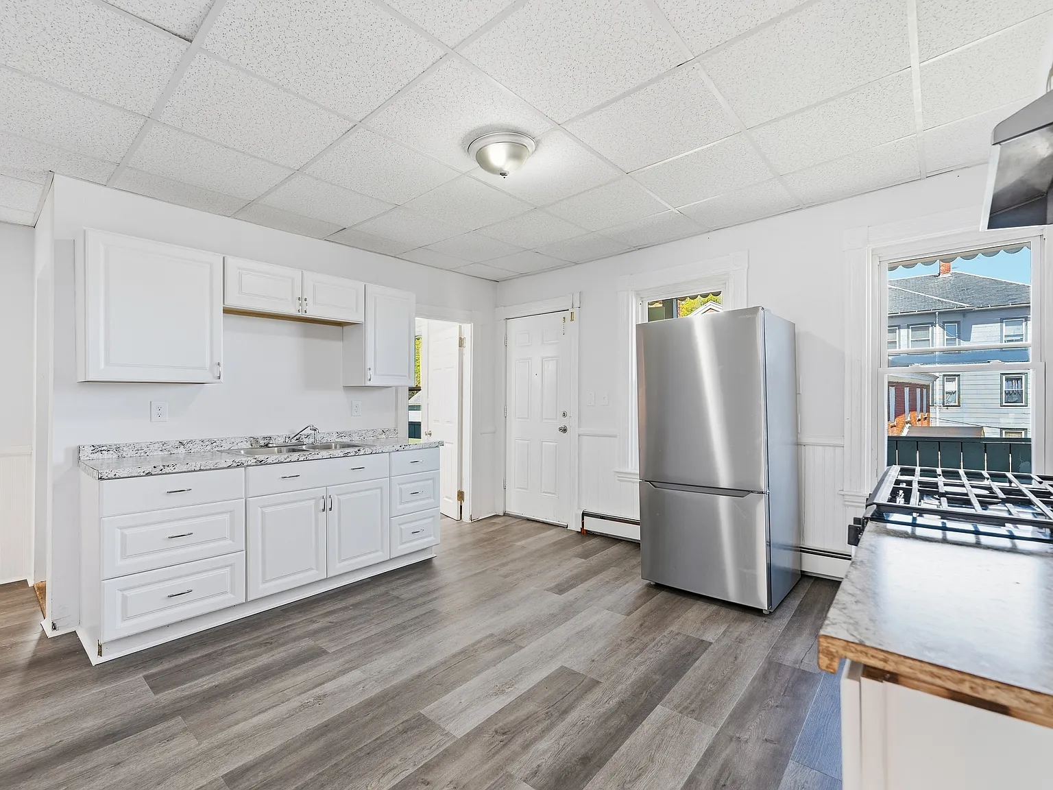3 bed, 850 sqft, $1,850 — Photo 3