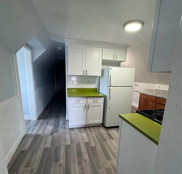 178 Clarence St #4 — Photo 9