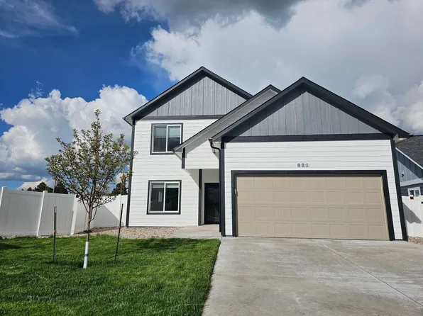 901 Sonata Ln, Cheyenne, WY 82007
