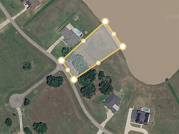 5th image of 603 Lily Ln