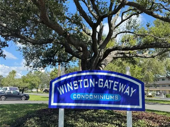 7801 11th St N APT 302, Saint Petersburg, FL 33702