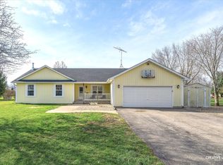 2460 N 4203rd Rd, Sheridan, IL 60551