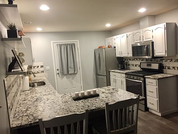 4th image of 740 1st Ave E