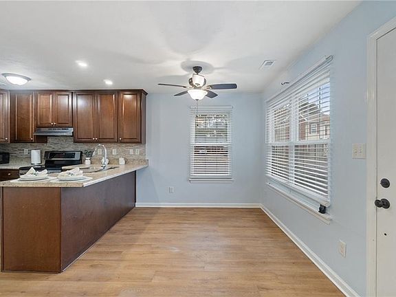 4th image of 3500 Clover Meadows Dr