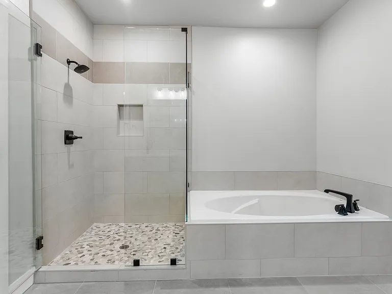 1089 E Coyote Crest Dr — Photo 17