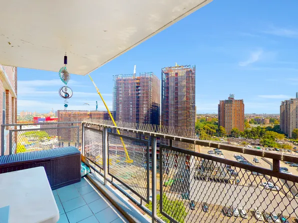 2928 West Fifth Street image 15 of 22