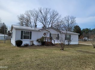 340 Allen St, Newaygo, MI 49337