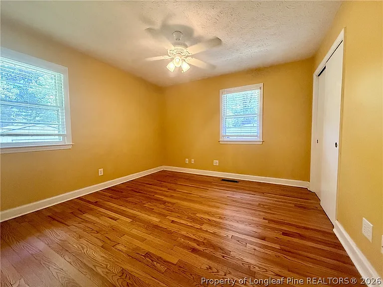 1914 Cherokee Dr — Photo 15