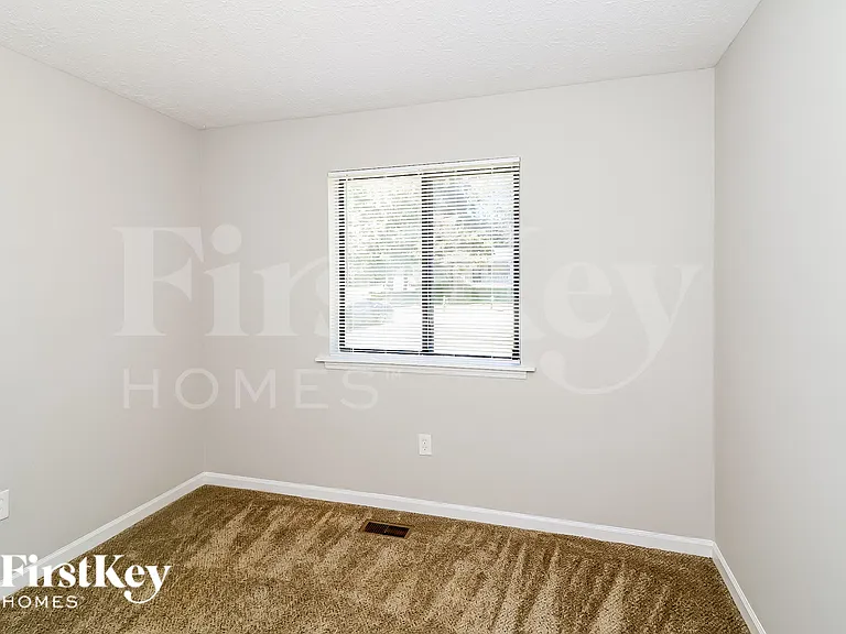 3201 Delhi Dr — Photo 16