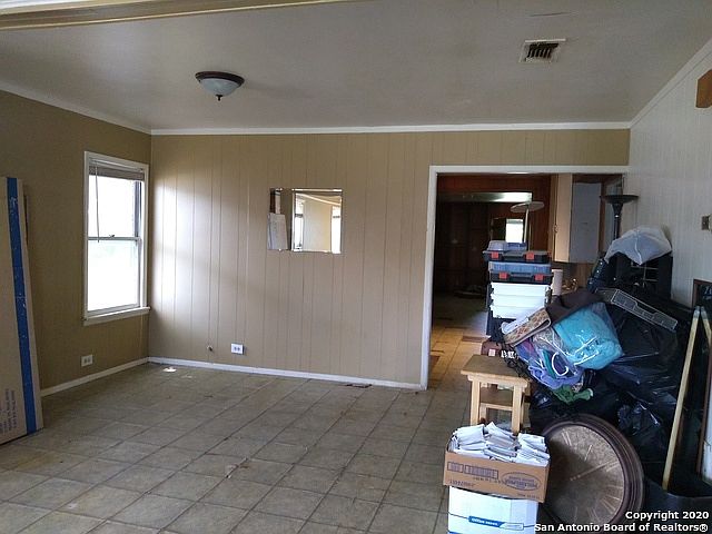 1st image of 335 W Wildwood