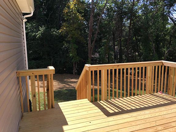 5th image of 3172 Clayview Cir