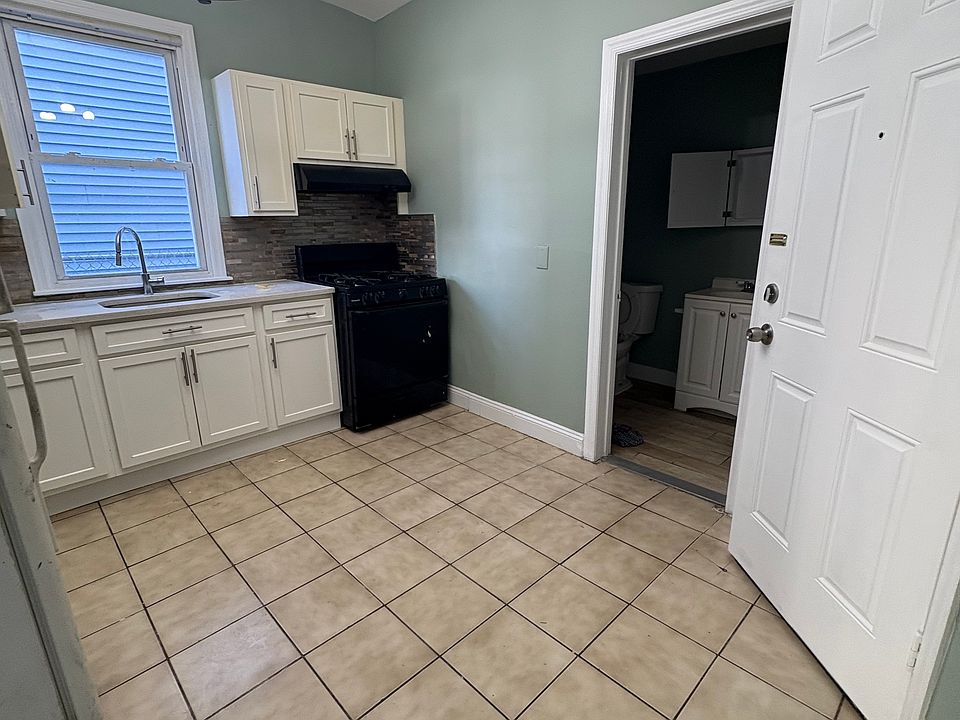 1st image of 52 Norwood St #1A