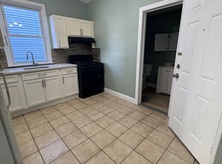 52 Norwood St #1A, Newark, NJ 07106
