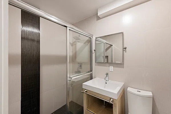 Sold by Nest Seekers International | media 3