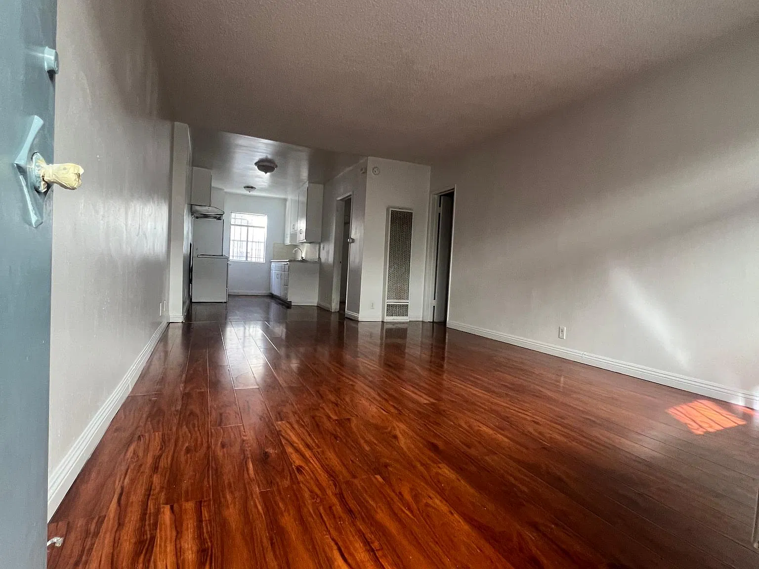 Studio, 575 sqft, $1,700 — Photo 2