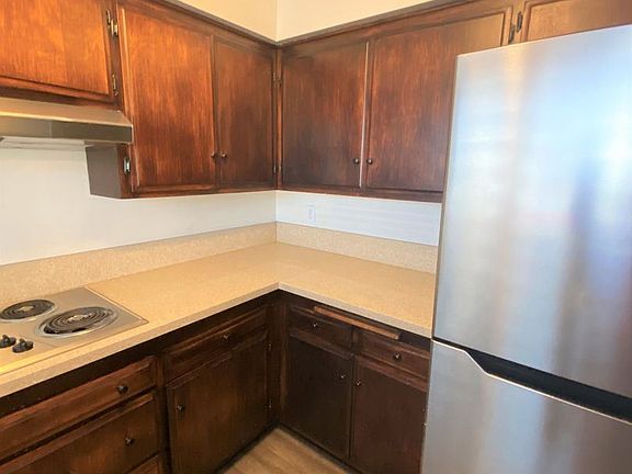 4th image of 1239-1247 Robinson Ave #1247-1
