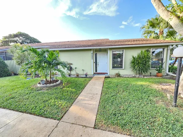 4285 Willow Pond Circle, West Palm Beach, FL 33417