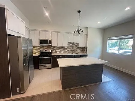 6445 Woodley Ave #101 — Photo 5