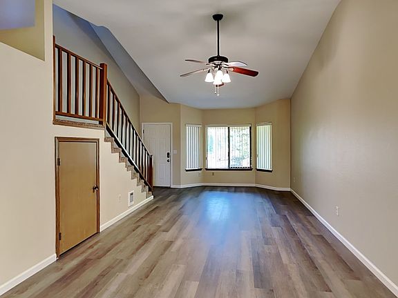 4th image of 15205 44th Ave E