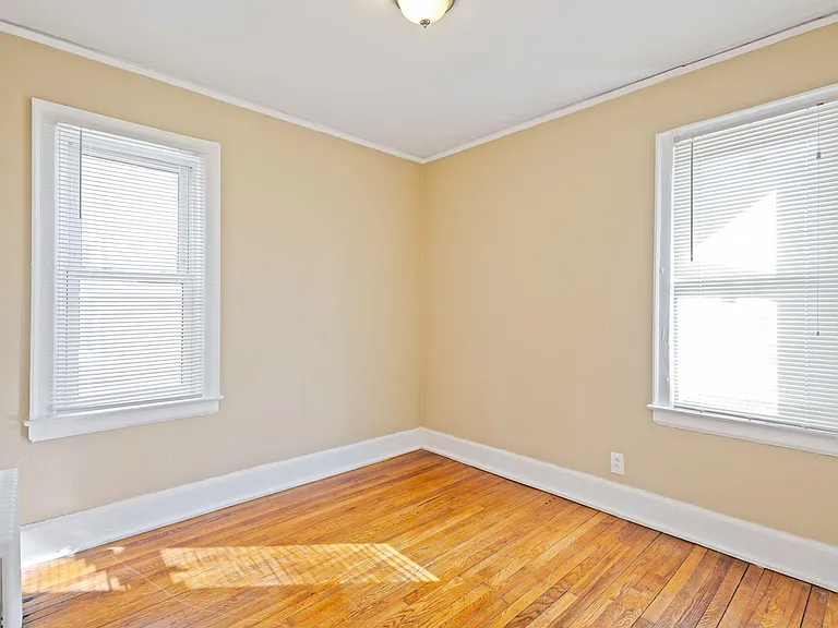 17308 Oak Dr #LOWER — Photo 15