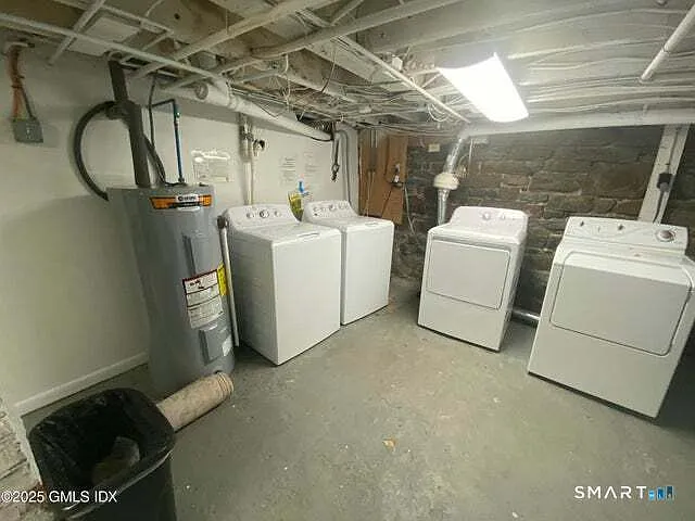 300-302 Soundview Ave — Photo 18