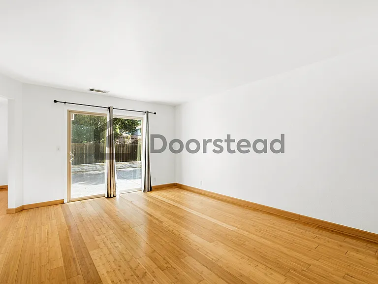 2768 Gamble Ct — Photo 10