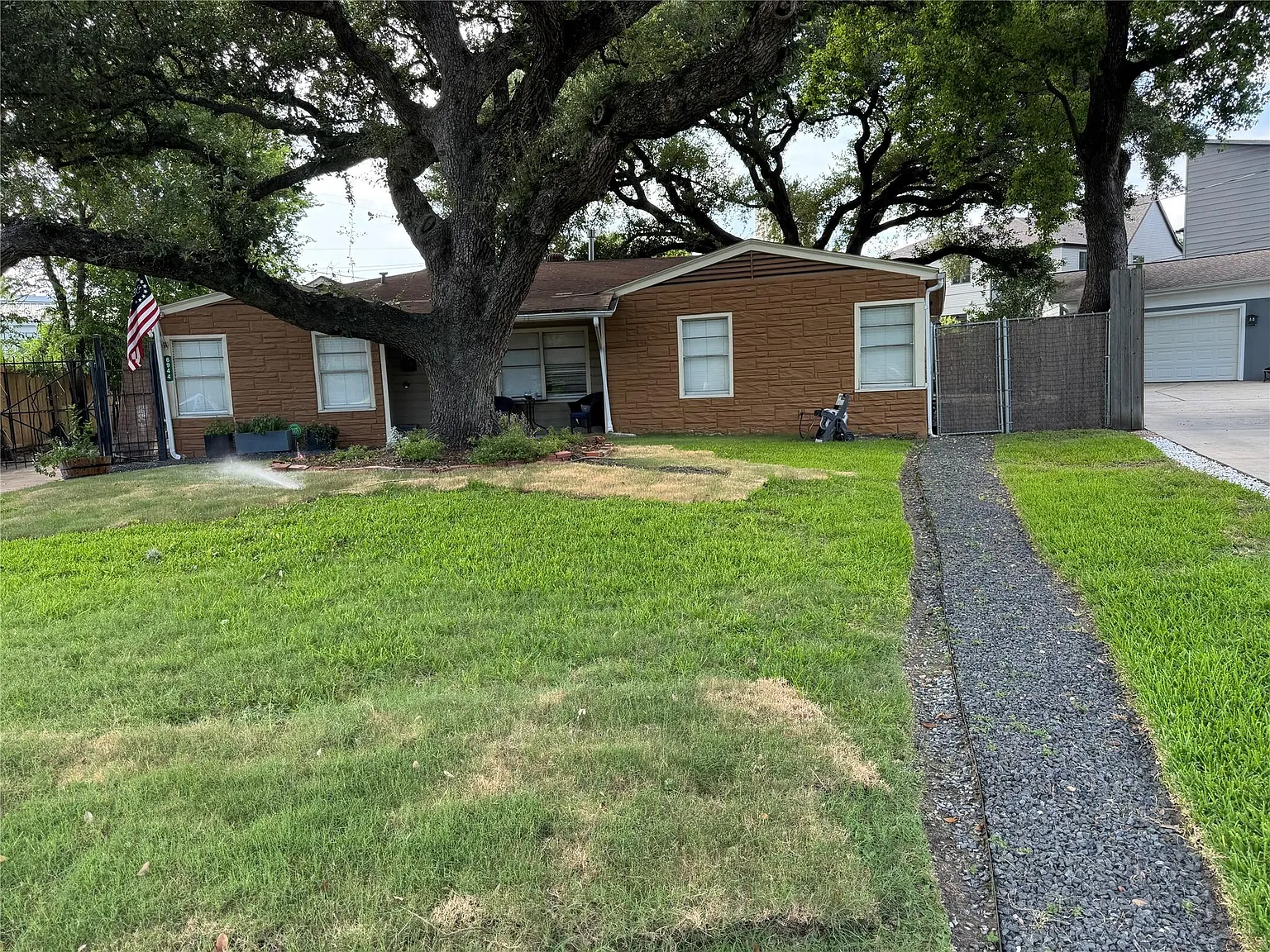 3 bed, 2.0 bath, 1773 sqft, $2,650 — Photo 1