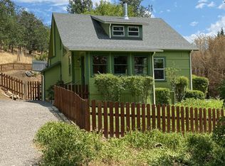 603 Dardanelles St, Gold Hill, OR 97525