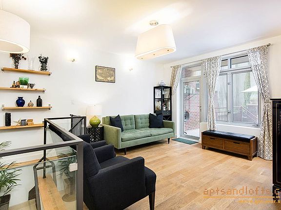 3rd image of 159 Manhattan Ave APT 1B