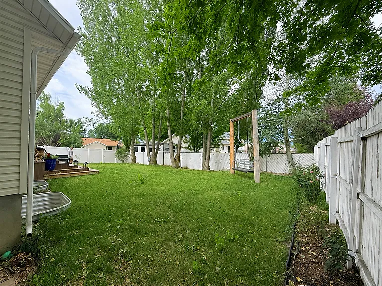 231 N Mill Rd E — Photo 26