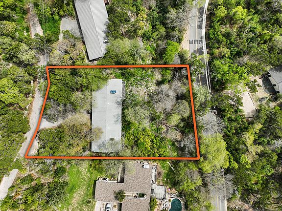 3rd image of 1204 Yaupon Valley Rd