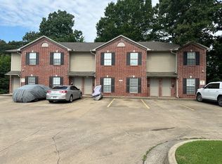 1601 Davis St #1-4, Conway, AR 72032