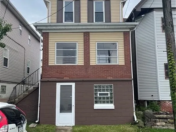 1315 Broad St, Greensburg, PA 15601