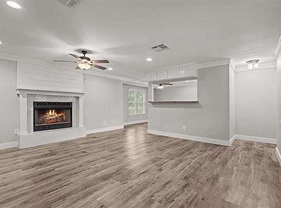 4th image of 10848 Sandy Ln